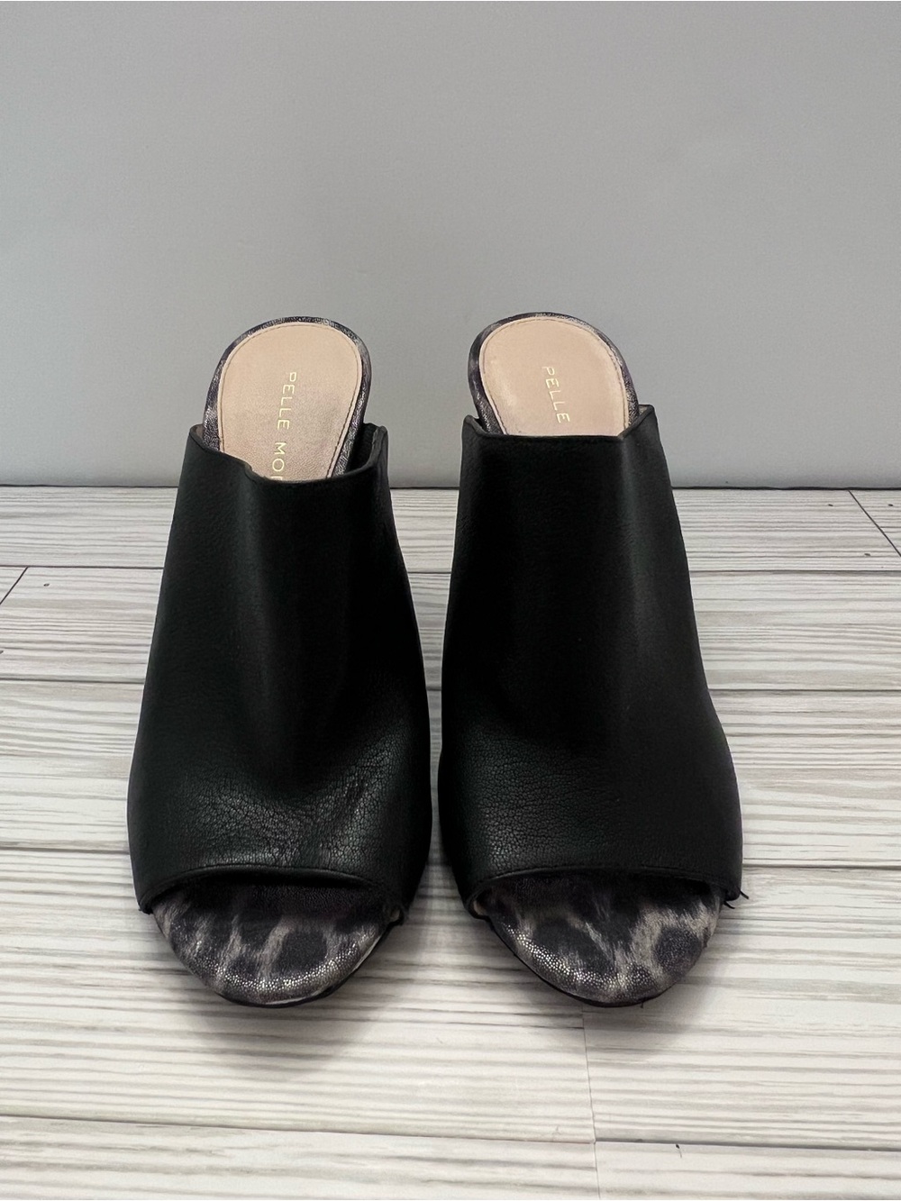 Pelle Moda Black Leather Open-Toe Mule black glitter animal print sz 6
